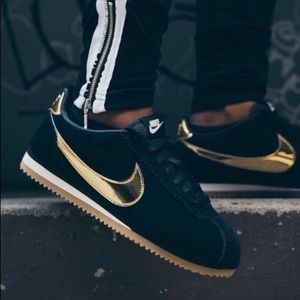 nike cortez black friday price